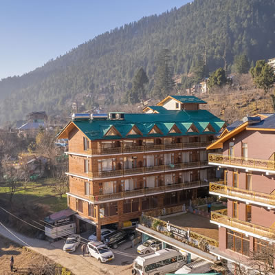 Snow Peak Retreat Manali